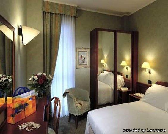 Rizzi Aquacharme Hotel & Spa Darfo Boario Terme Room photo